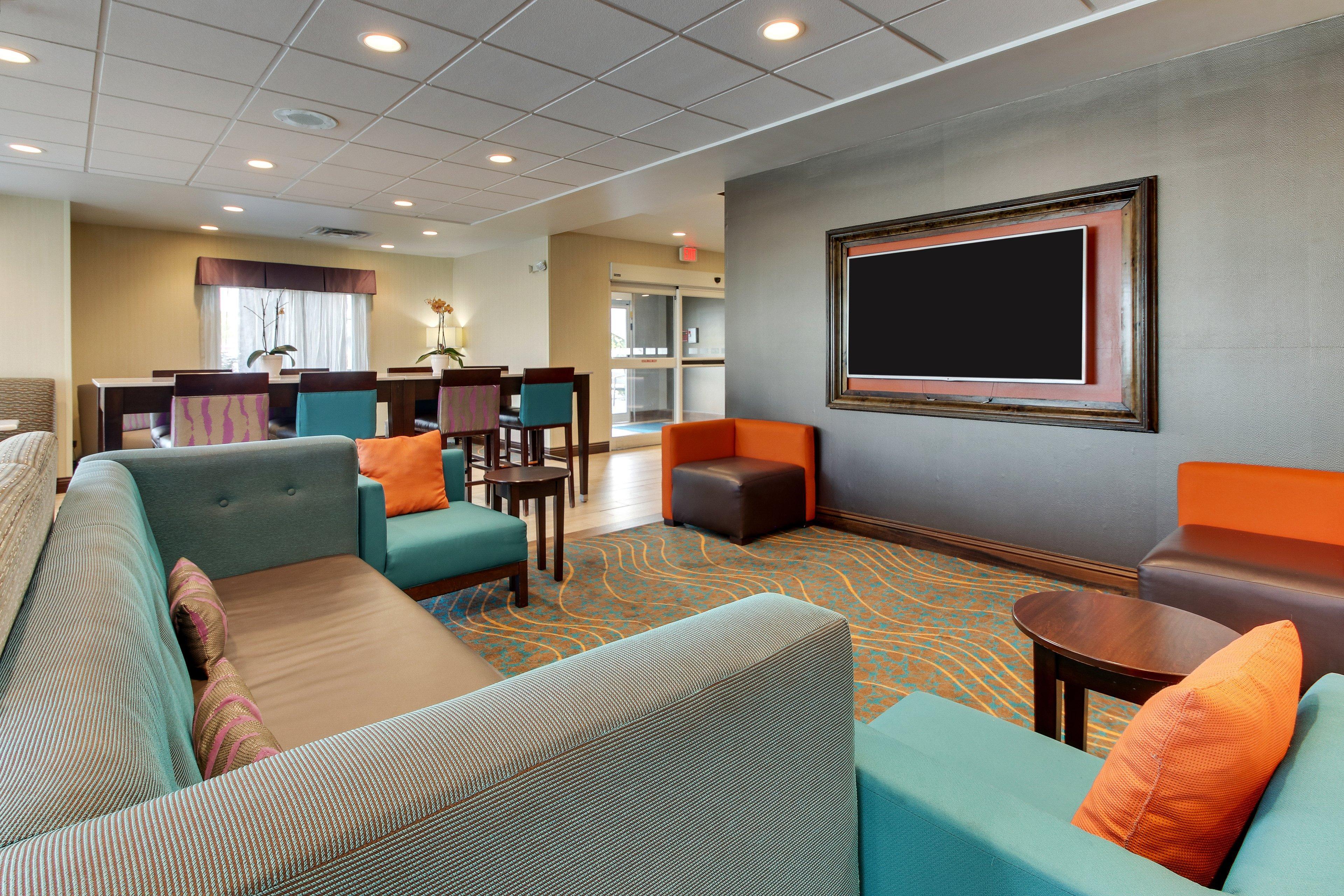 Holiday Inn Express & Suites Cheektowaga North East By Ihg Εξωτερικό φωτογραφία