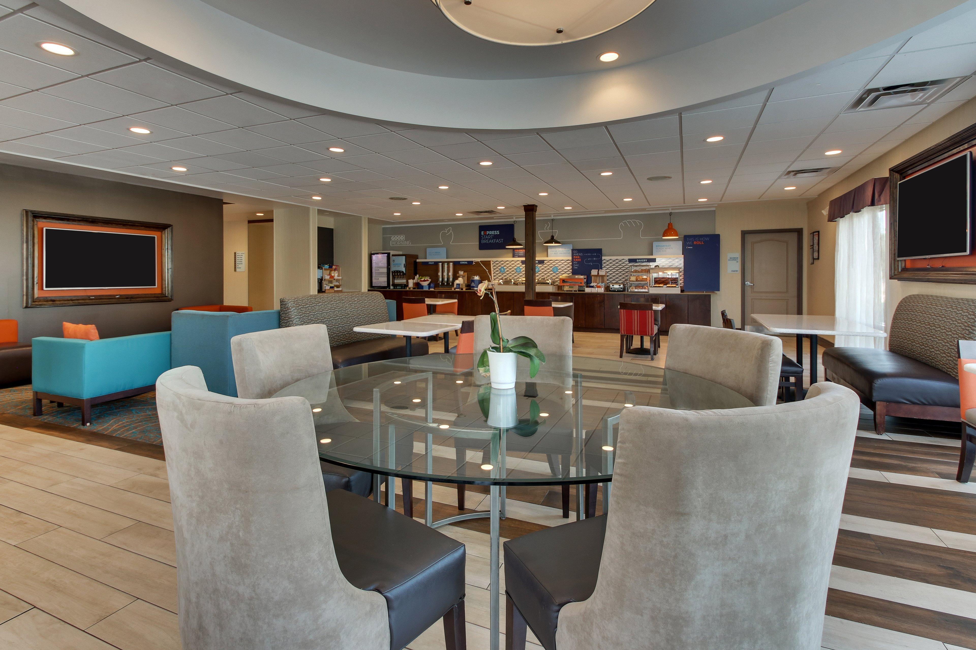 Holiday Inn Express & Suites Cheektowaga North East By Ihg Εξωτερικό φωτογραφία